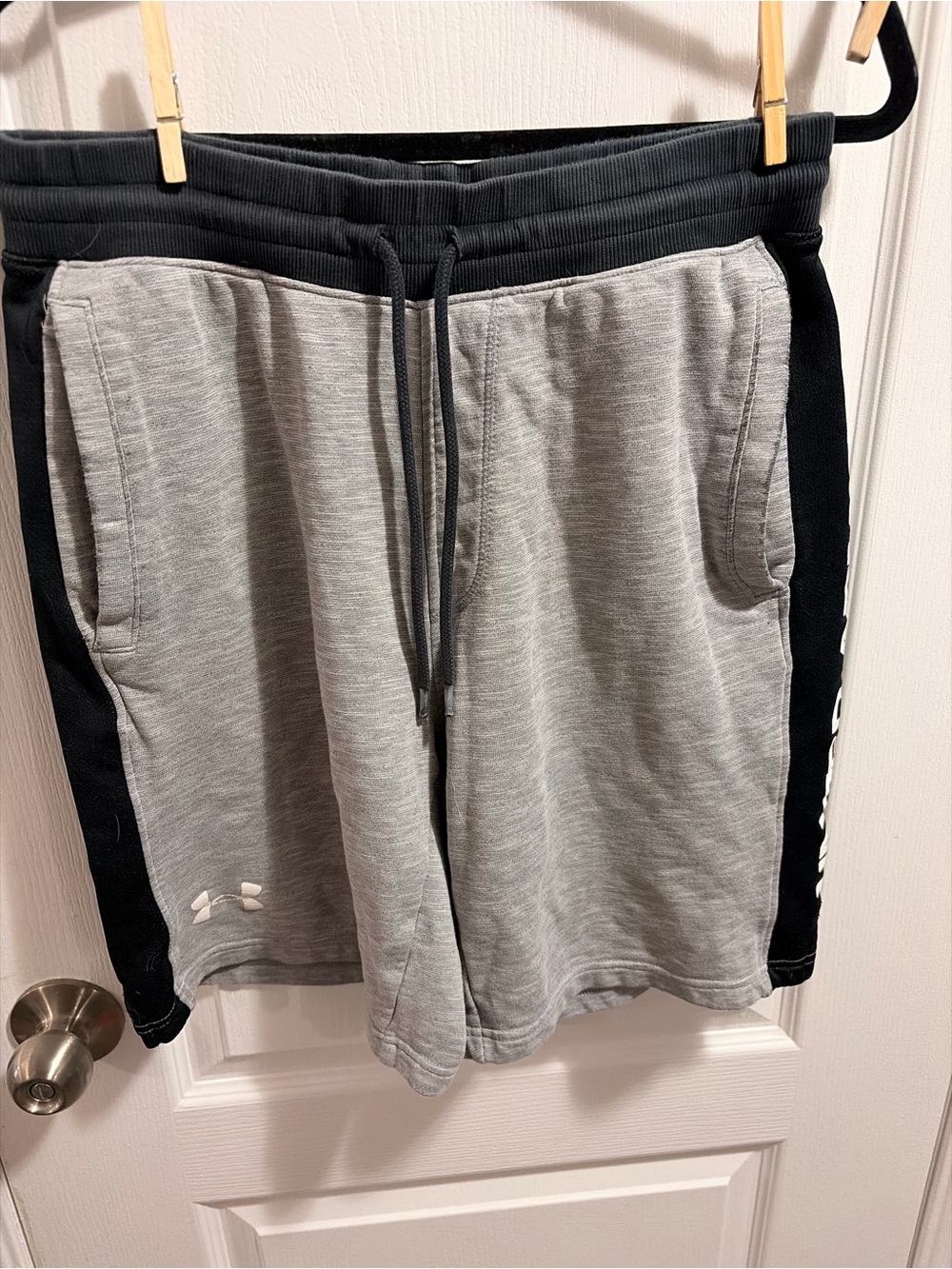 Under Armour Men's Gray Athletic Shorts with Black Side Panels